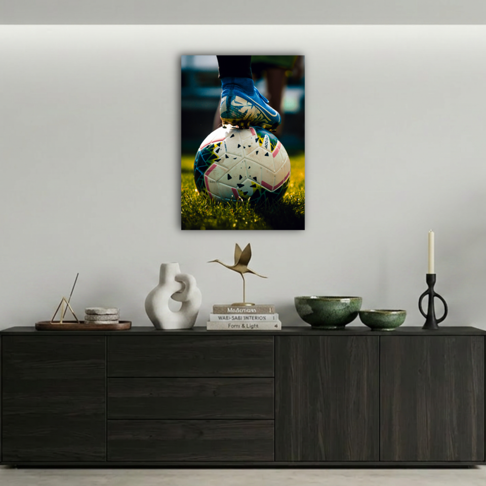 Futbol Topu Üstünde Krampon Metal Poster