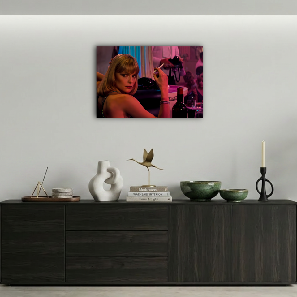 Scarface Elvira Hancock Sigara İçen Portre Metal Poster