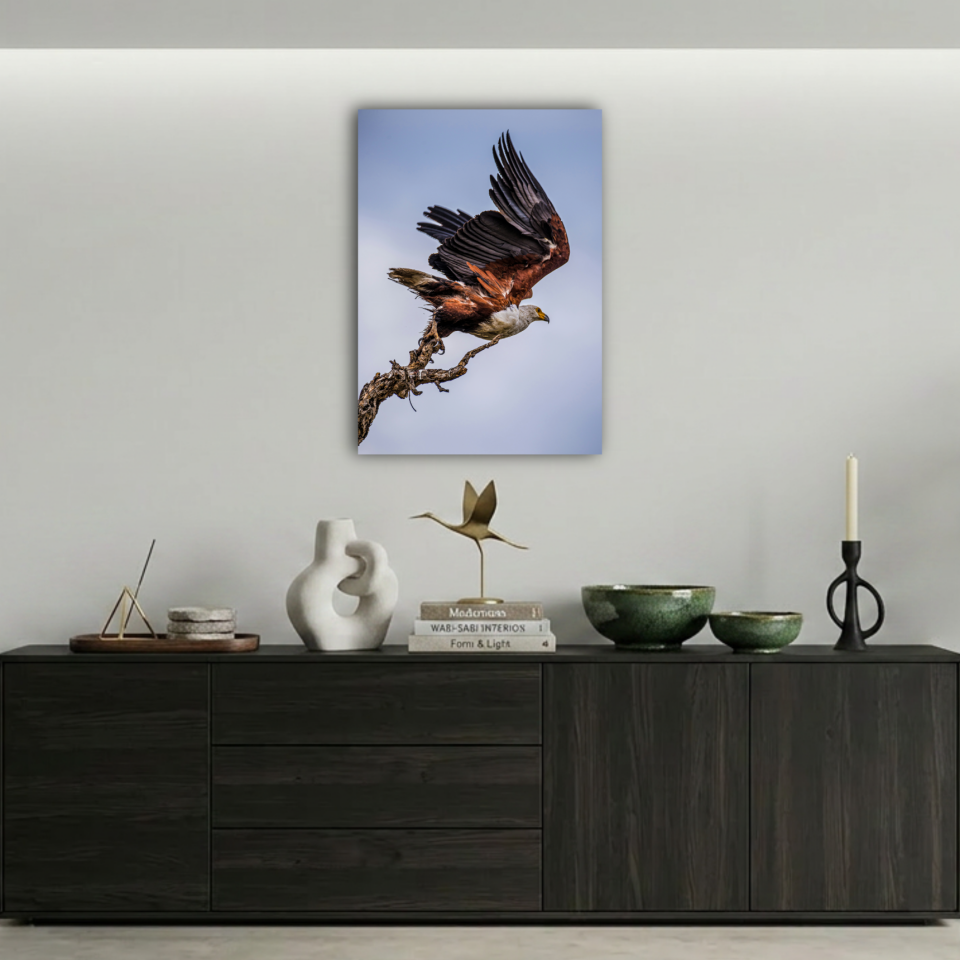 Kanat Çırpan Şahin Metal Poster